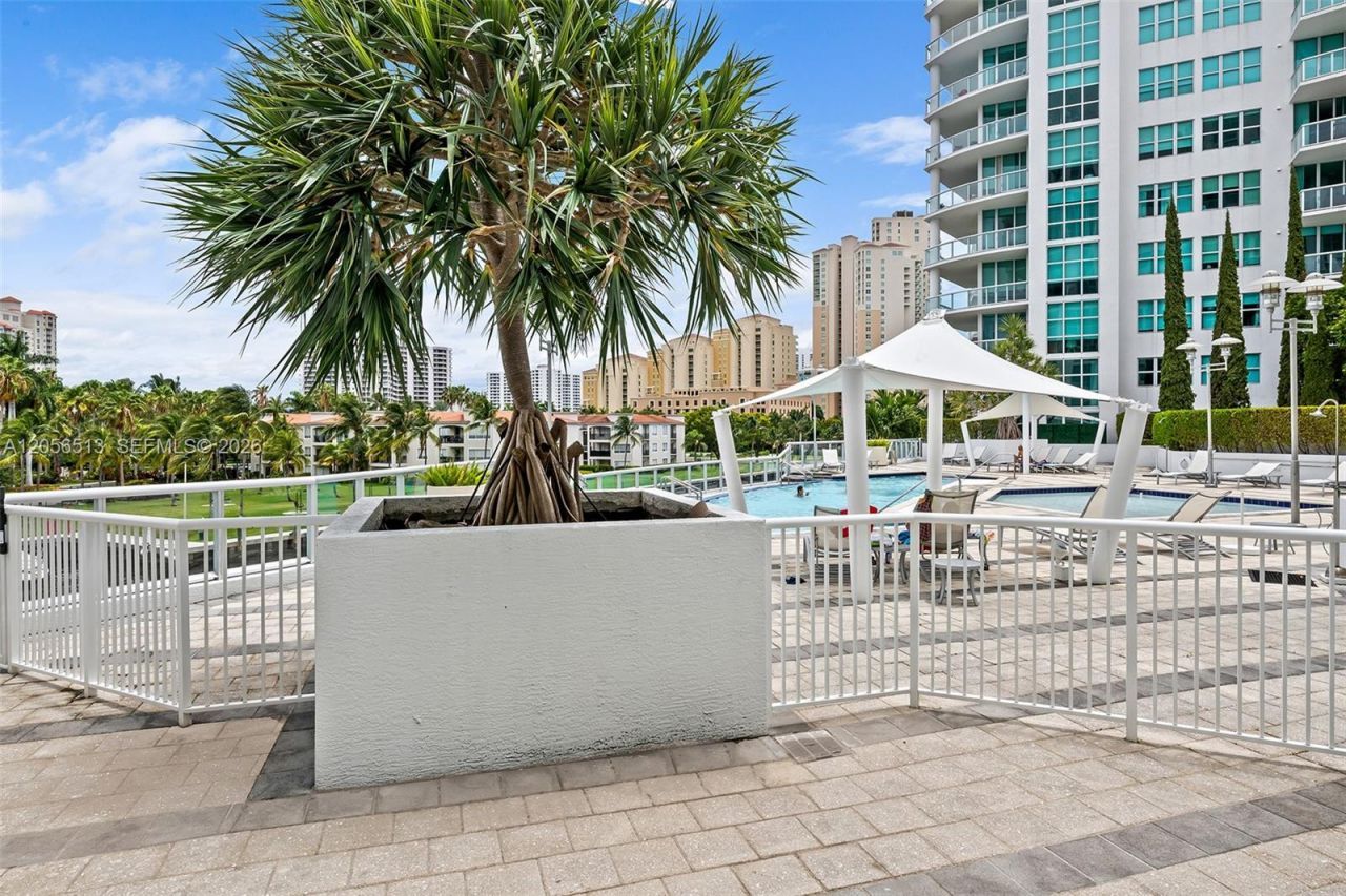 3131 NE 188th St , Unit 1-301, Aventura, FL 33180 Photo