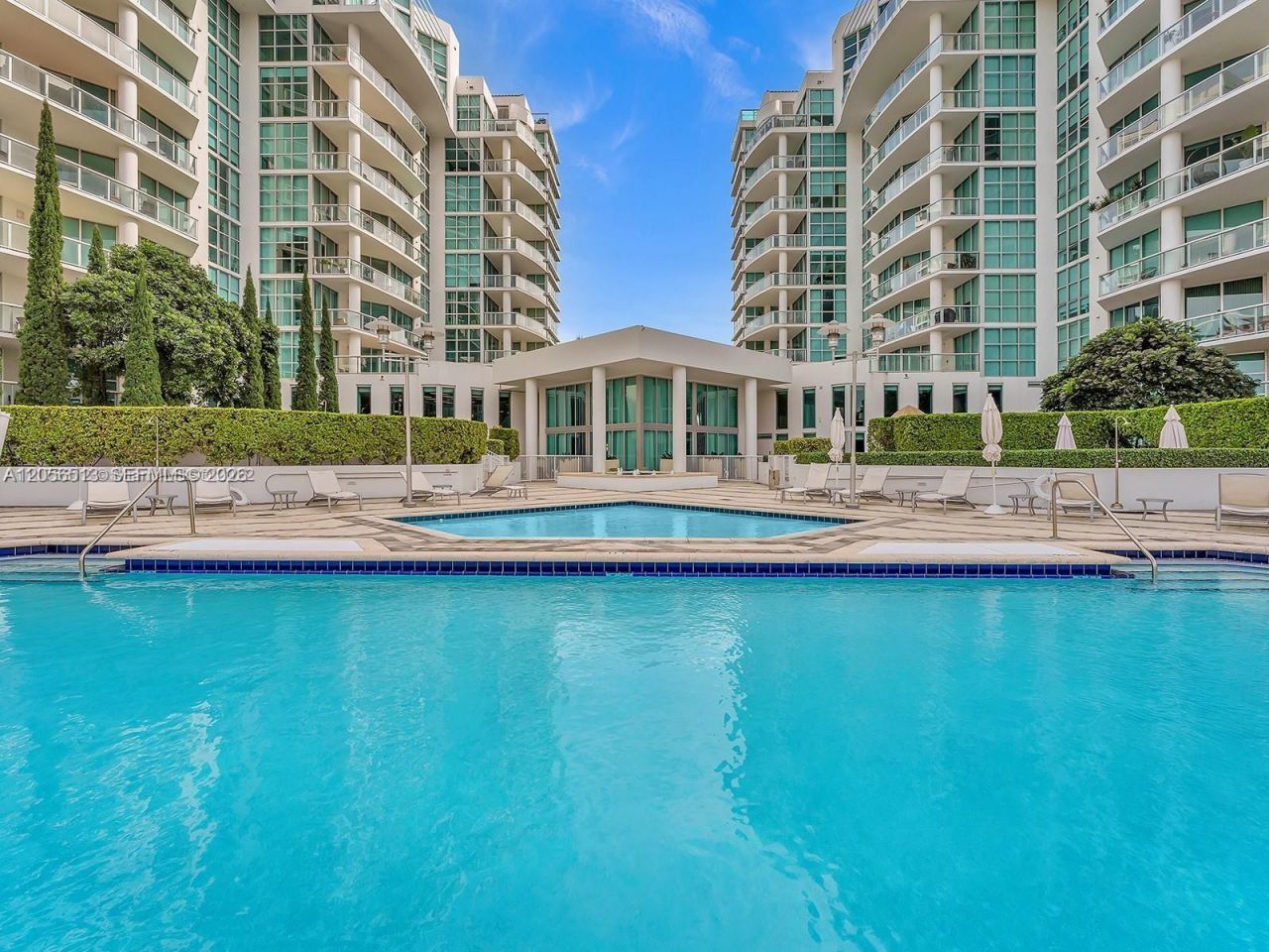 3131 NE 188th St , Unit 1-301, Aventura, FL 33180 Photo