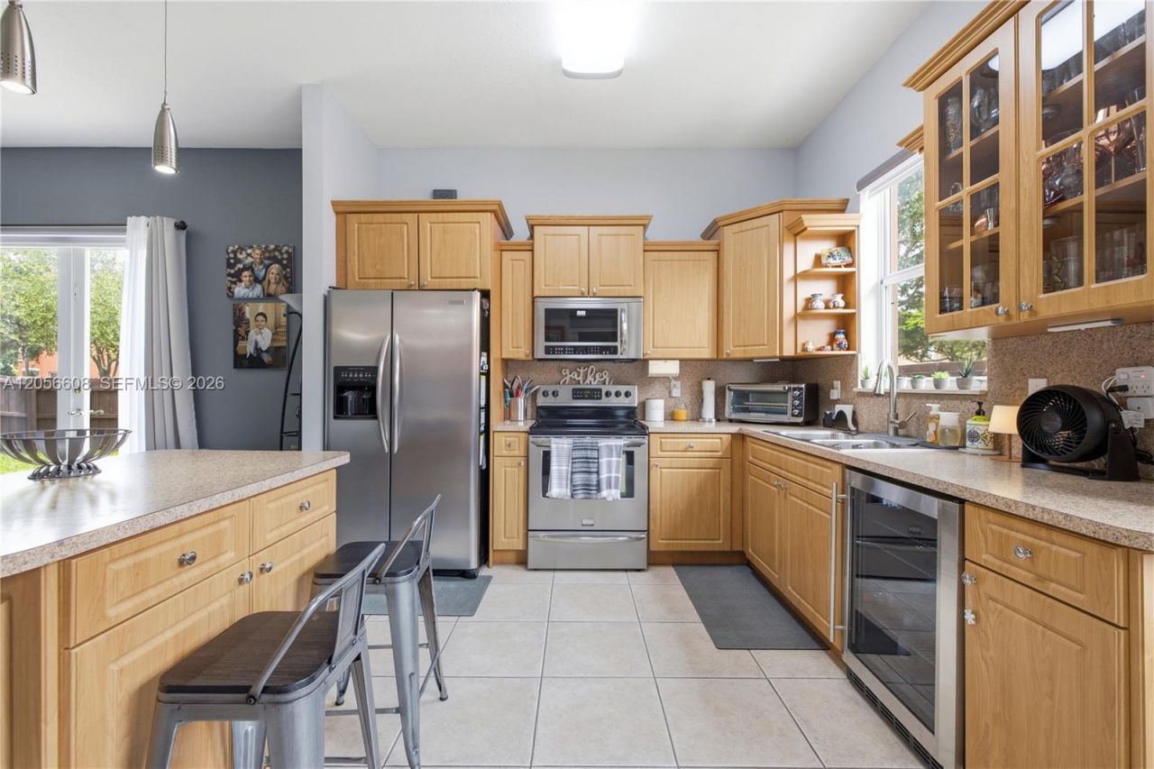 2233 SE 14th Cir , Homestead, FL 33035 Photo