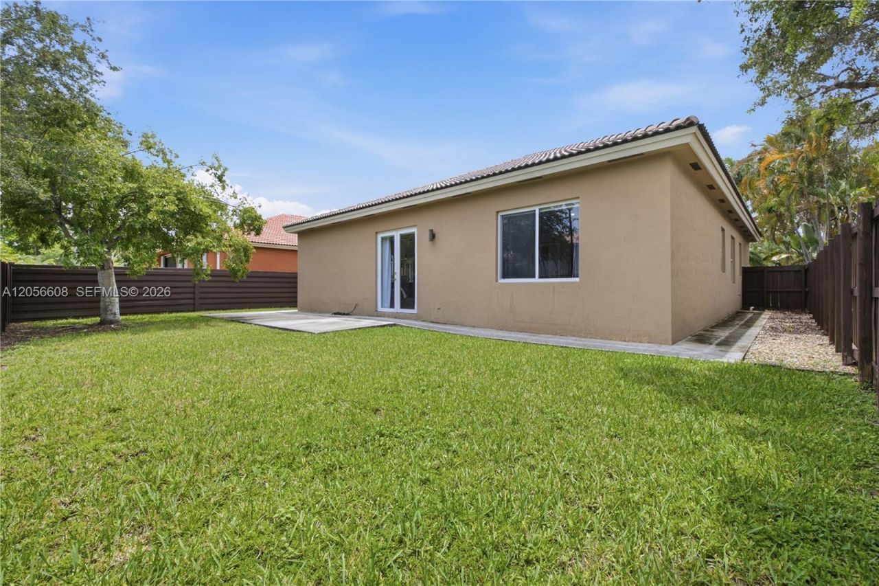 2233 SE 14th Cir , Homestead, FL 33035 Photo