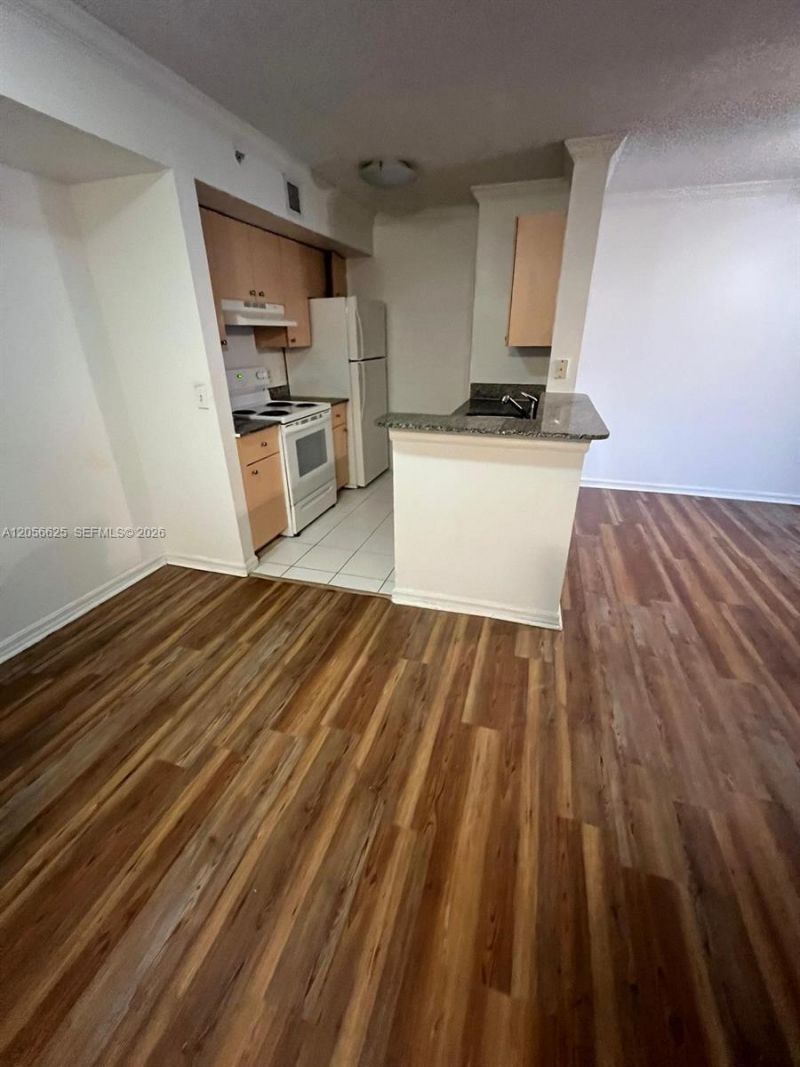 2494 Centergate Dr, Unit 103, Miramar, FL 33025 Photo