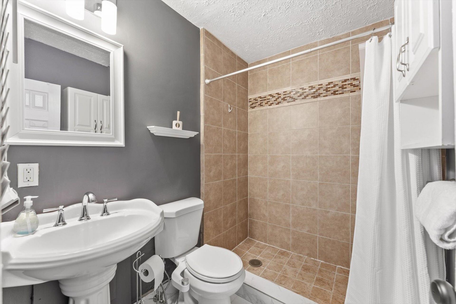 728 NE 9th Avenue, Boynton Beach, FL 33435 Photo