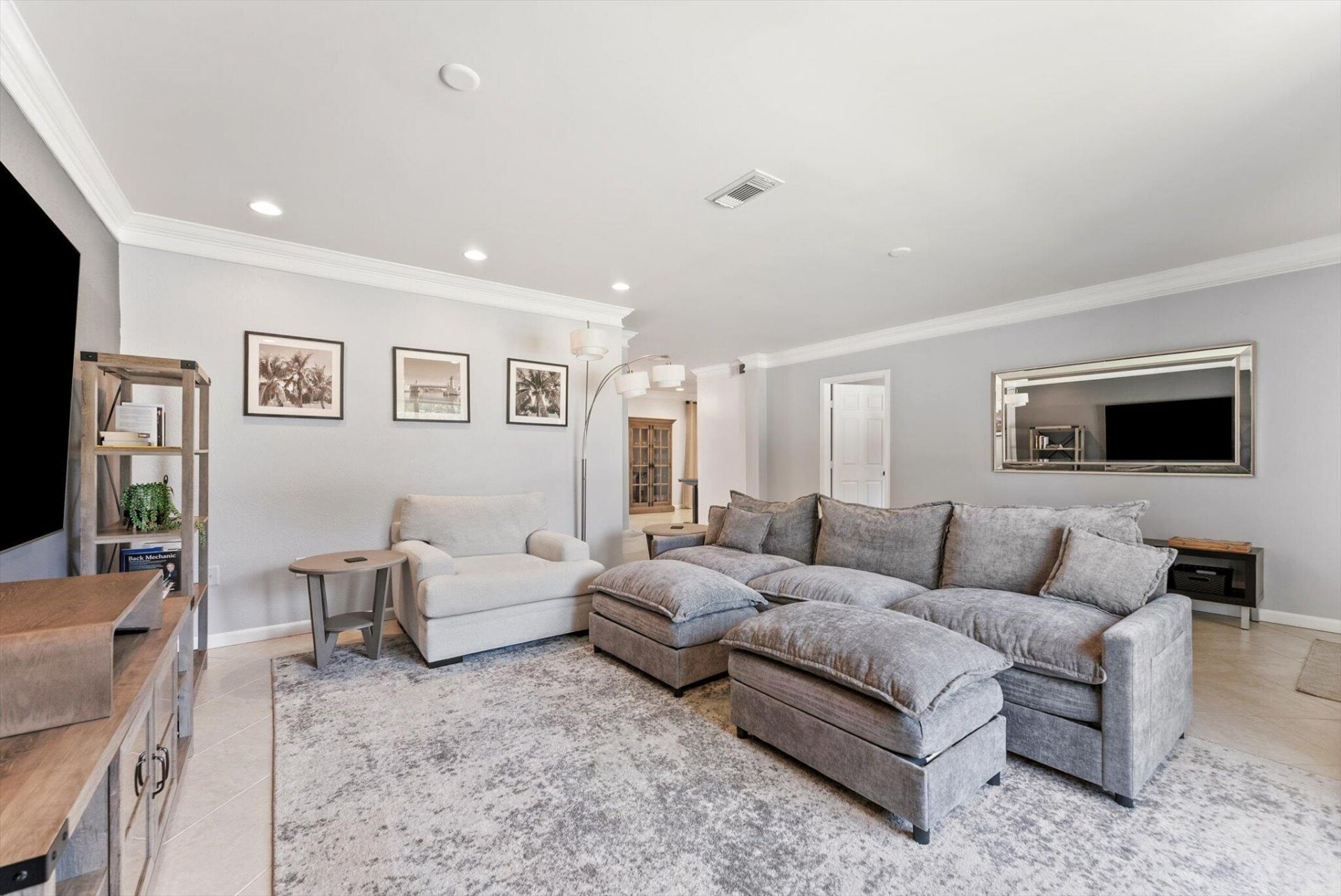 728 NE 9th Avenue, Boynton Beach, FL 33435 Photo