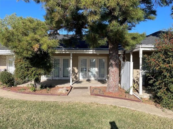 61 Runaway Bay Drive, Unit 102A, Runaway Bay, TX 76426