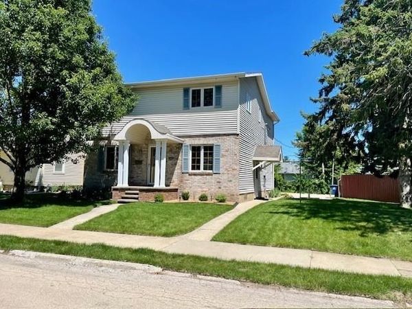 1606 Prospect Avenue, LaSalle, IL 61301