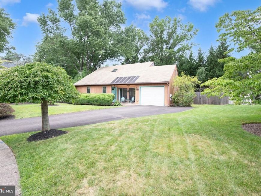 225 Pueblo Road, Doylestown, PA 18901 Main Photo