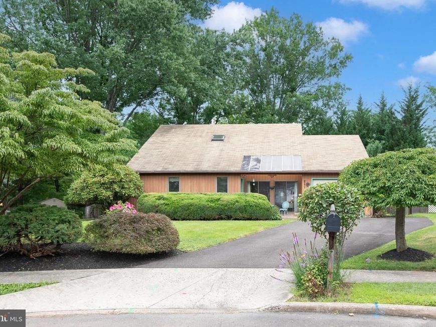 225 Pueblo Road, Doylestown, PA 18901 Main Photo