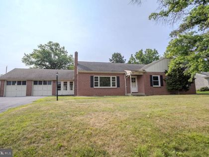 626 CHARLES STREET Shippensburg, PA 17257