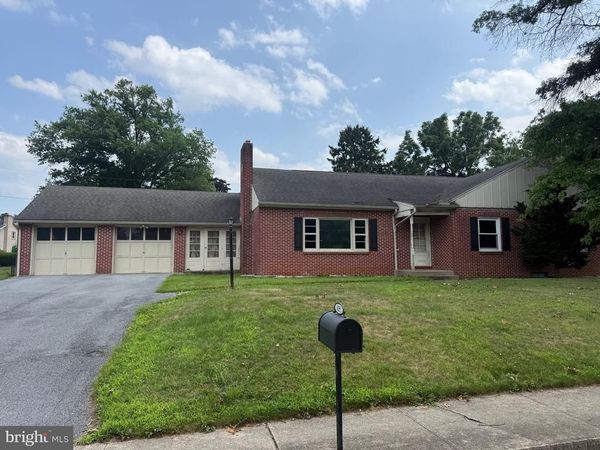 626 CHARLES STREET , SHIPPENSBURG, PA 17257