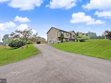 2527 HIGHLAND CIRCLE , STROUDSBURG, PA 18360