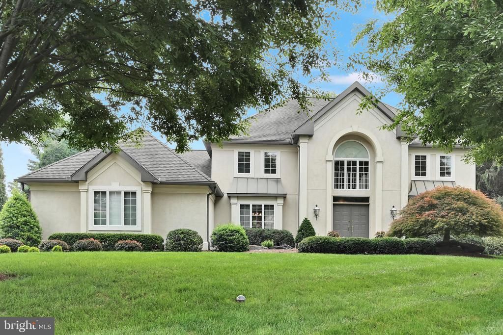 1318 BEACONFIELD LANE , LANCASTER, PA 17601