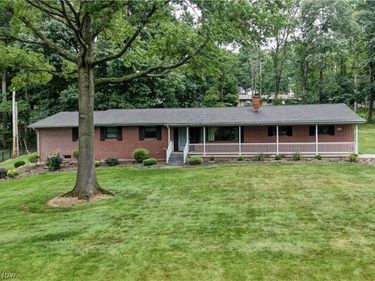 2510 Willow Brook Drive NW, Dover, OH 44622