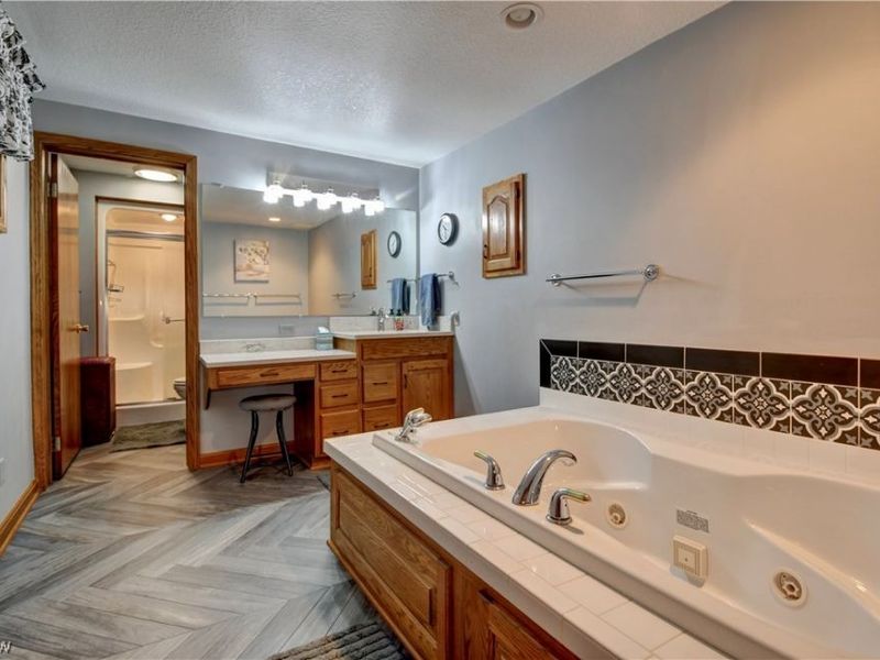 2510 Willow Brook Drive NW, Dover, OH 44622 Photo 19