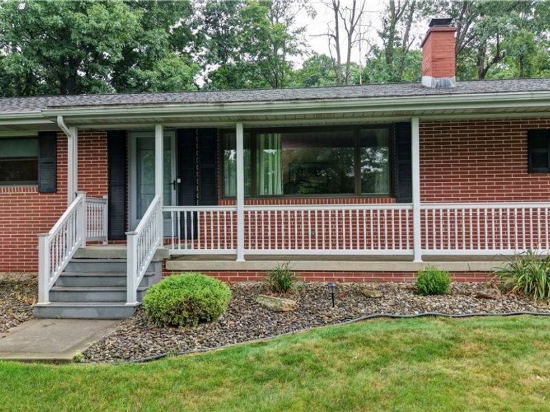 2510 Willow Brook Drive NW, Dover, OH 44622 Photo 2