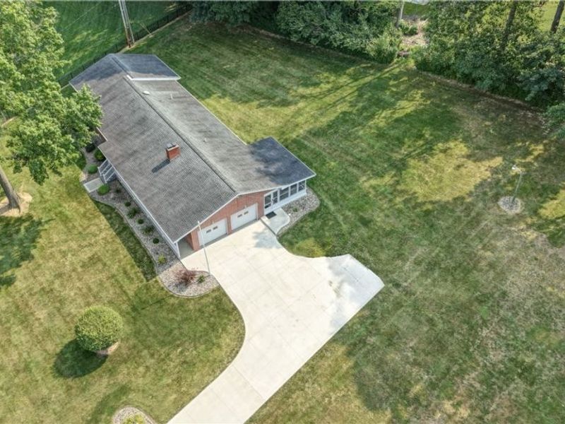 2510 Willow Brook Drive NW, Dover, OH 44622 Photo 3