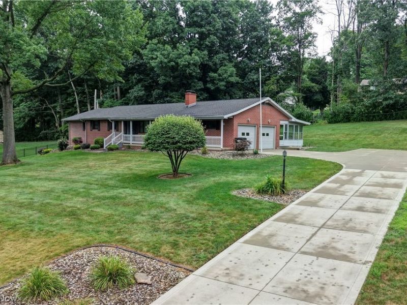 2510 Willow Brook Drive NW, Dover, OH 44622 Photo 3