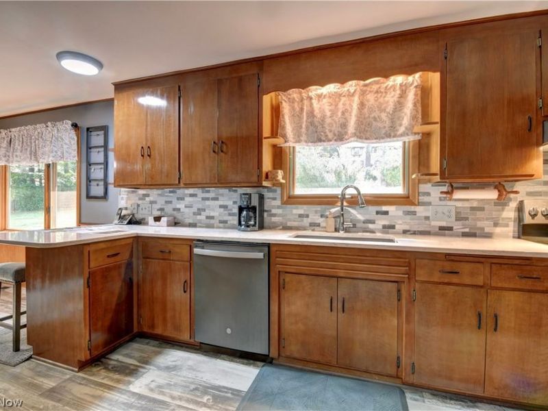 2510 Willow Brook Drive NW, Dover, OH 44622 Photo 5