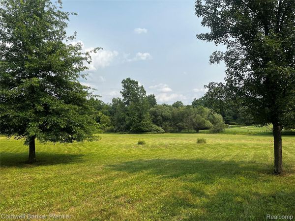 3975 Hagerman Road, Addison Township, Mi 48367