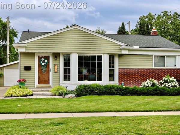 5136 Earl Drive, Warren, MI 48092
