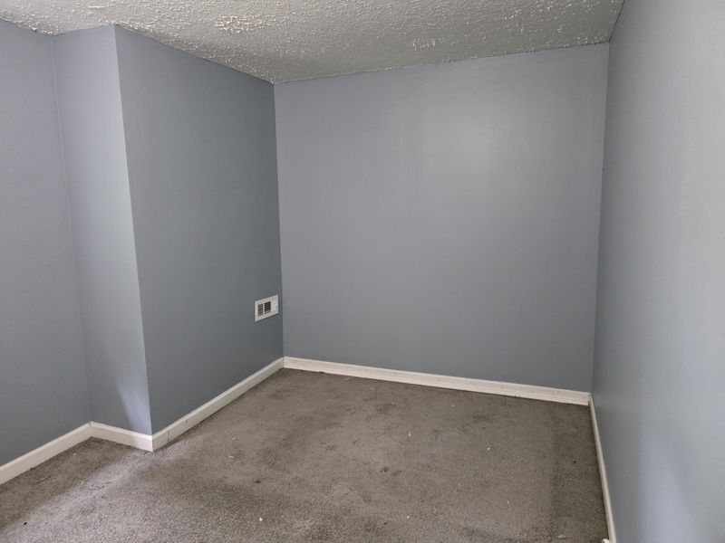 315 S Shaffer Street, Springfield, OH 45506 Photo 7