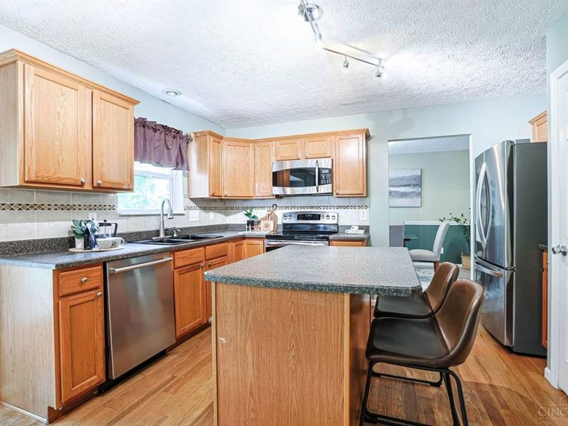 6692 Falling Leaves Court, Mason, OH 45040 Photo 15