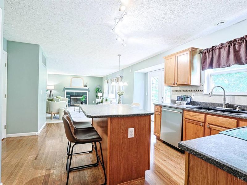 6692 Falling Leaves Court, Mason, OH 45040 Photo 17
