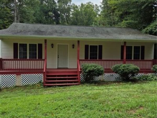 6527 Lakeshore Drive , Quinton, VA 23141