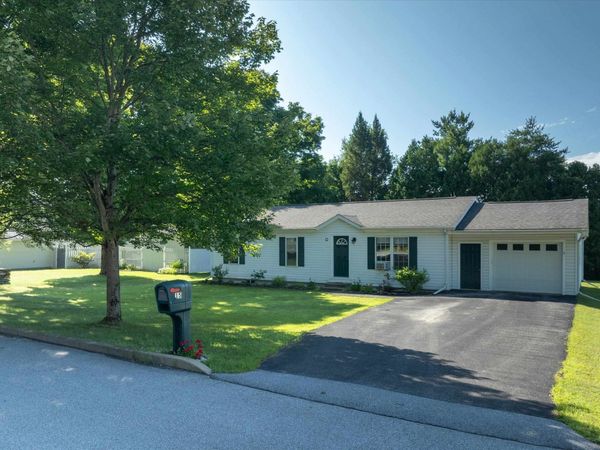 15 Stone Ridge Drive, Rutland City, VT 05701