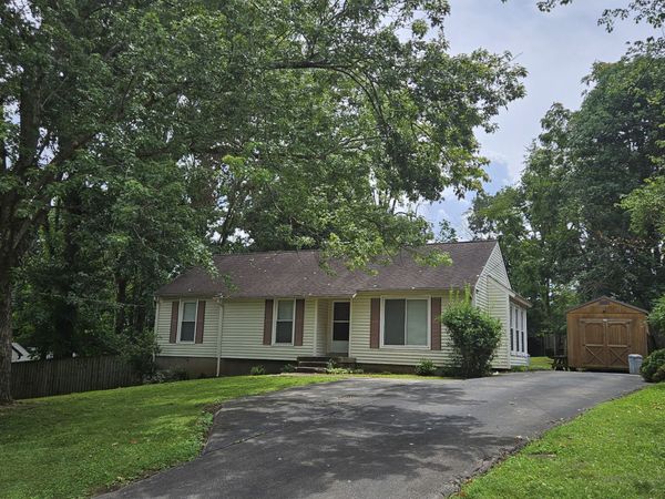 107 Oak Ct , Mount Juliet, TN 37122
