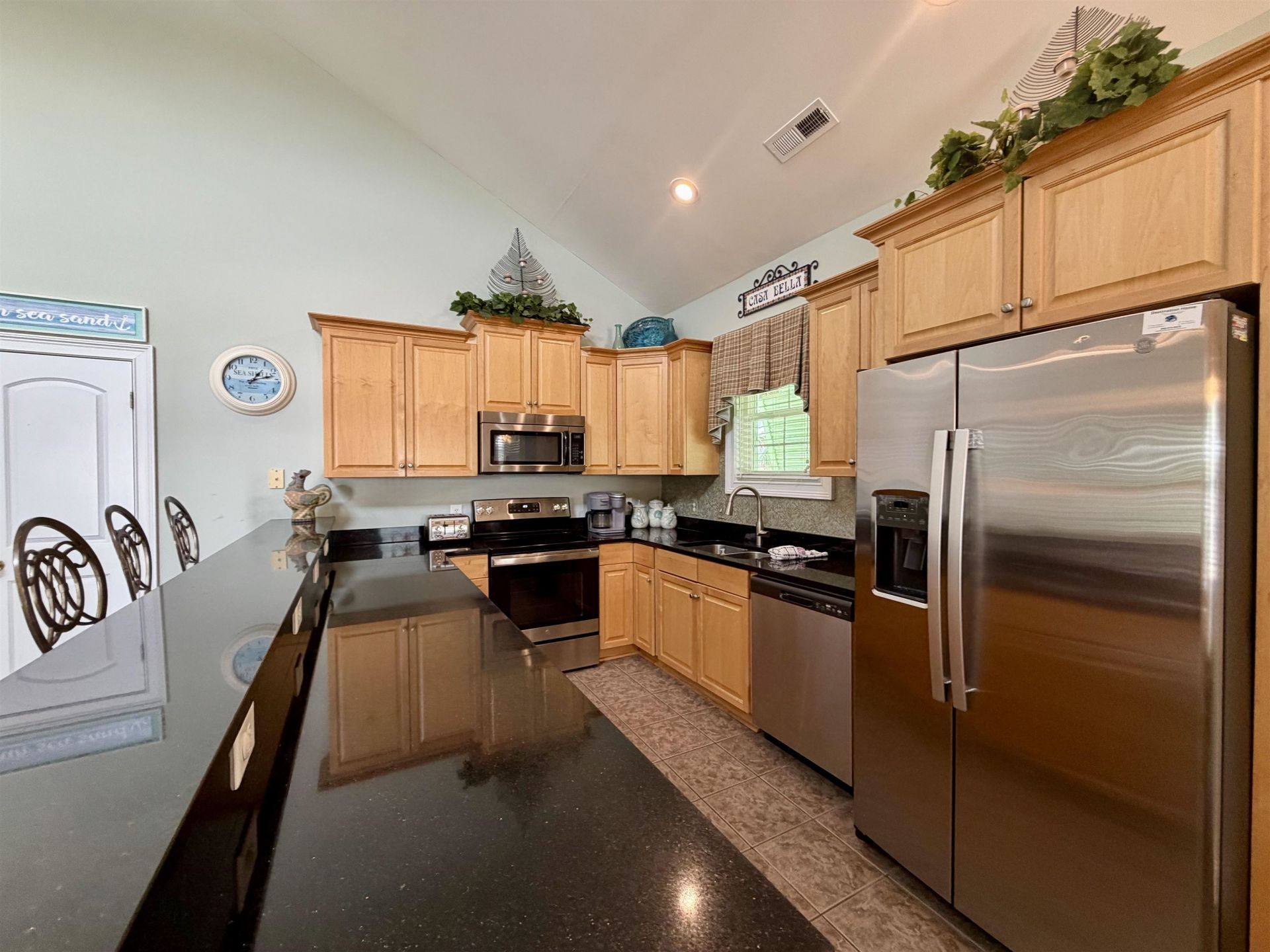 129 Georges Bay Rd.  Photo 5