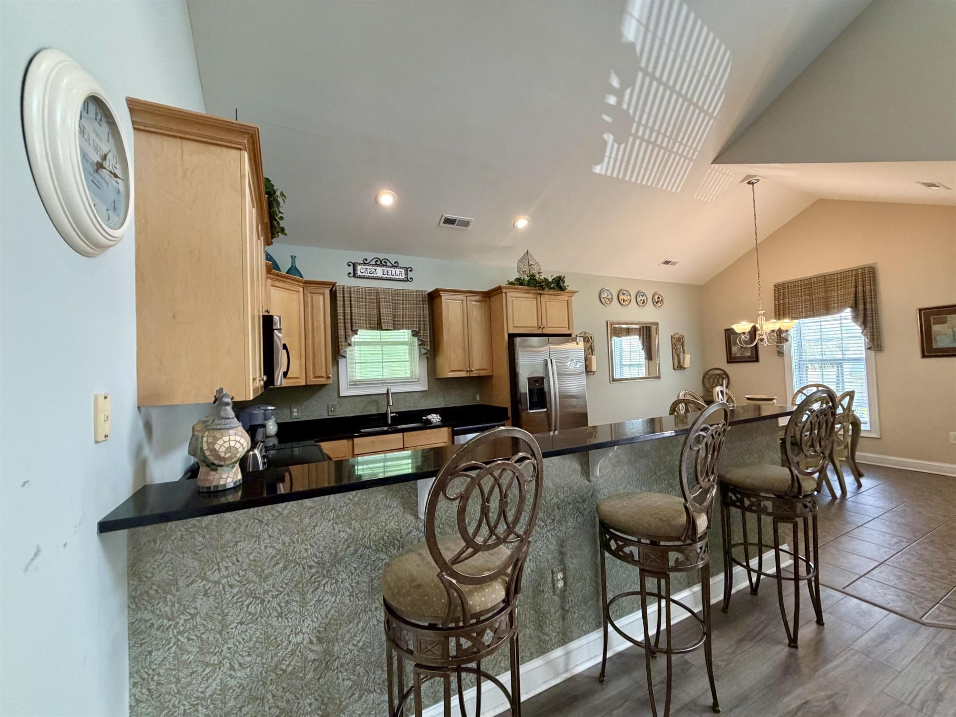 129 Georges Bay Rd.  Photo 6