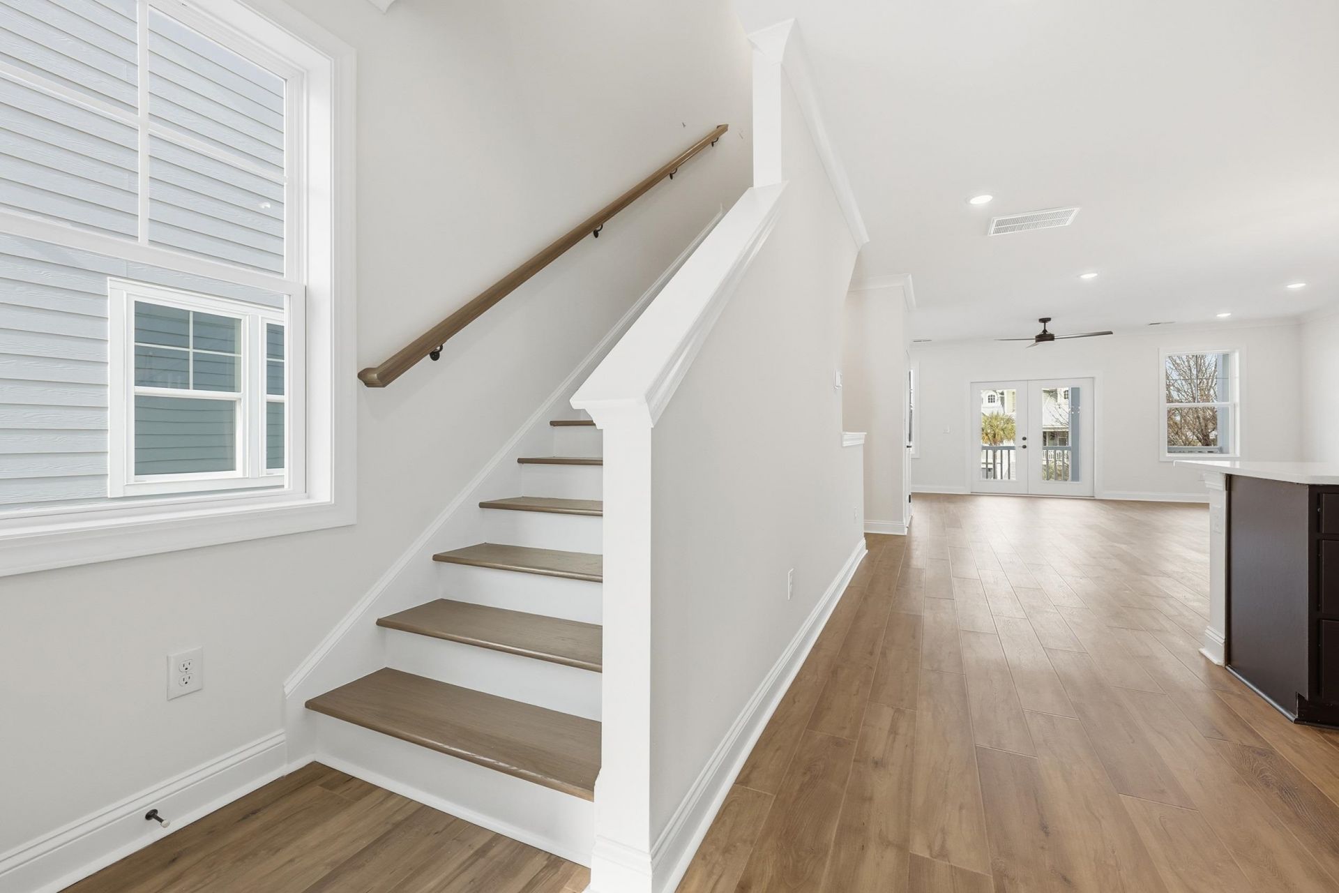 1310 Battery Park Dr.  Photo 11