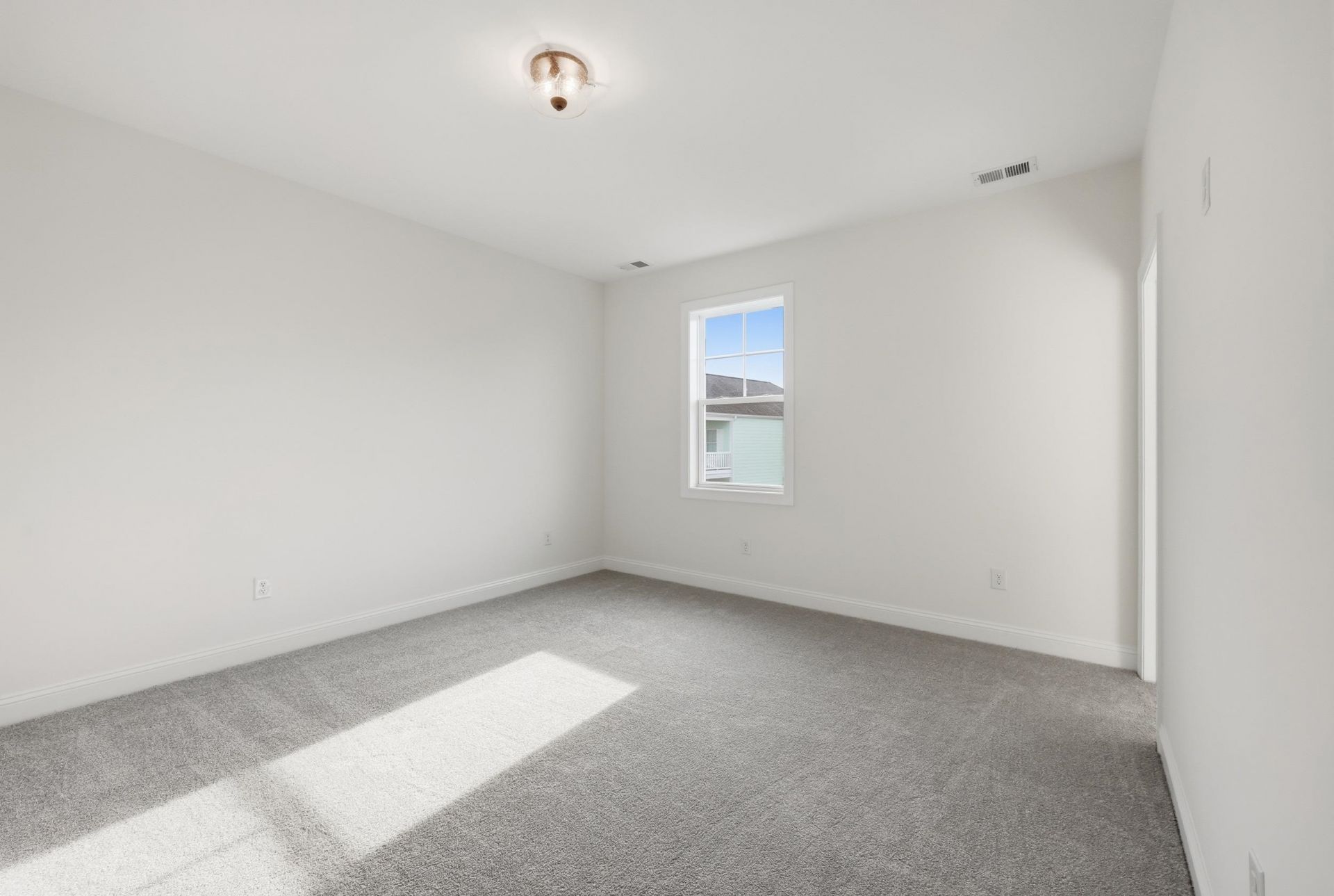 1310 Battery Park Dr.  Photo 22