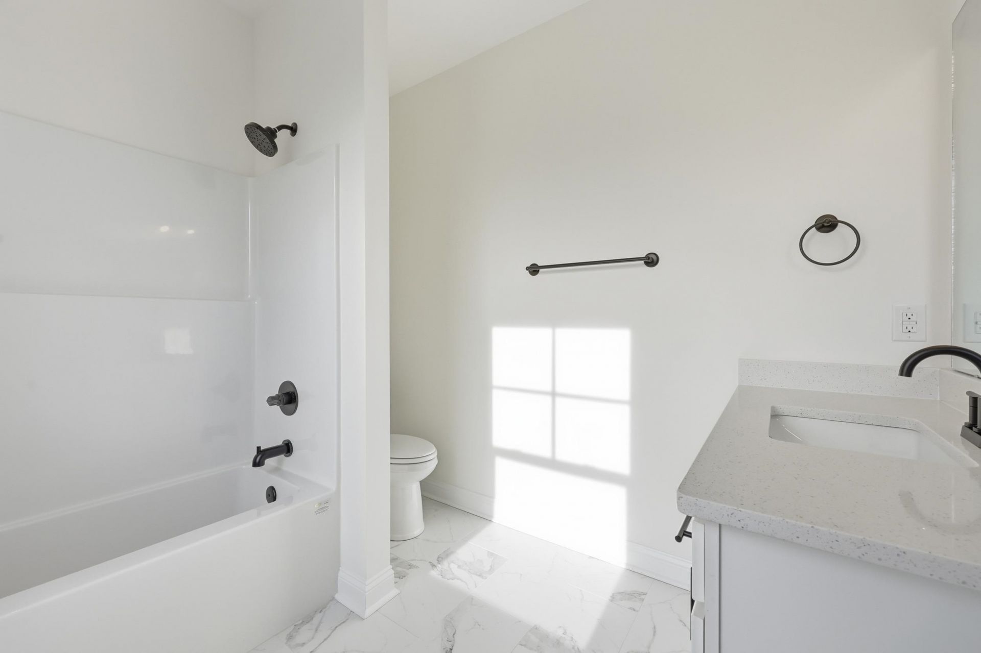 1310 Battery Park Dr.  Photo 24