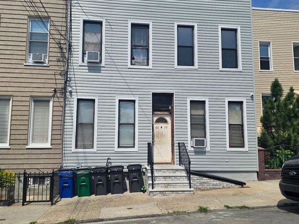 6077 55th Street , Unit 2R, Maspeth, NY 11378