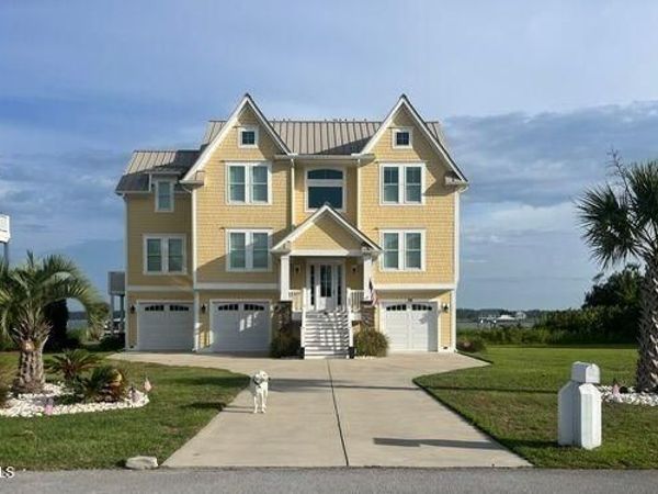 36 Sailview Drive, North Topsail Beach, NC 28460