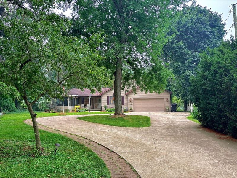 603 W Main St, Bellevue, OH 44811 Photo 2