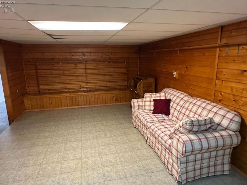 603 W Main St, Bellevue, OH 44811 Photo 46