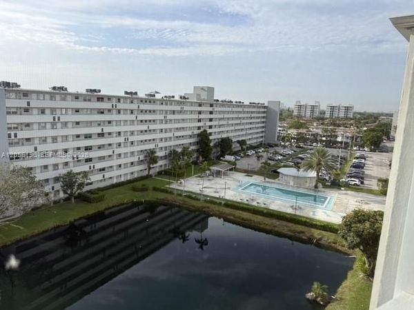 1770 NE 191st St, Unit 808-1, Miami, FL 33179