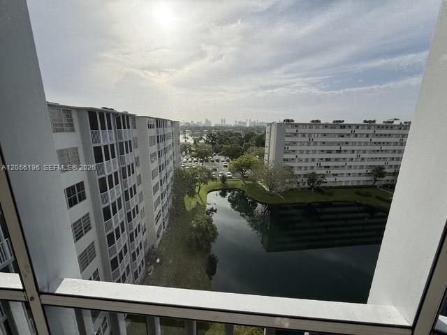 1770 NE 191st St, Unit 808-1, Miami, FL 33179 Photo