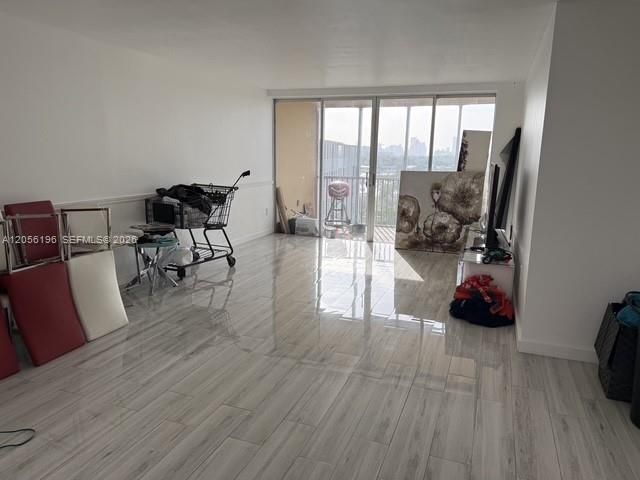 1770 NE 191st St, Unit 808-1, Miami, FL 33179 Photo