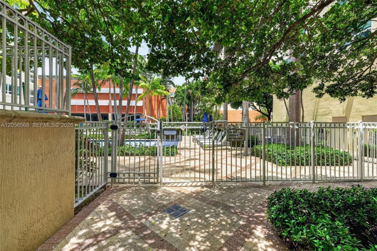 2000 N Bayshore Dr, Unit 306, Miami, FL 33137 Photo