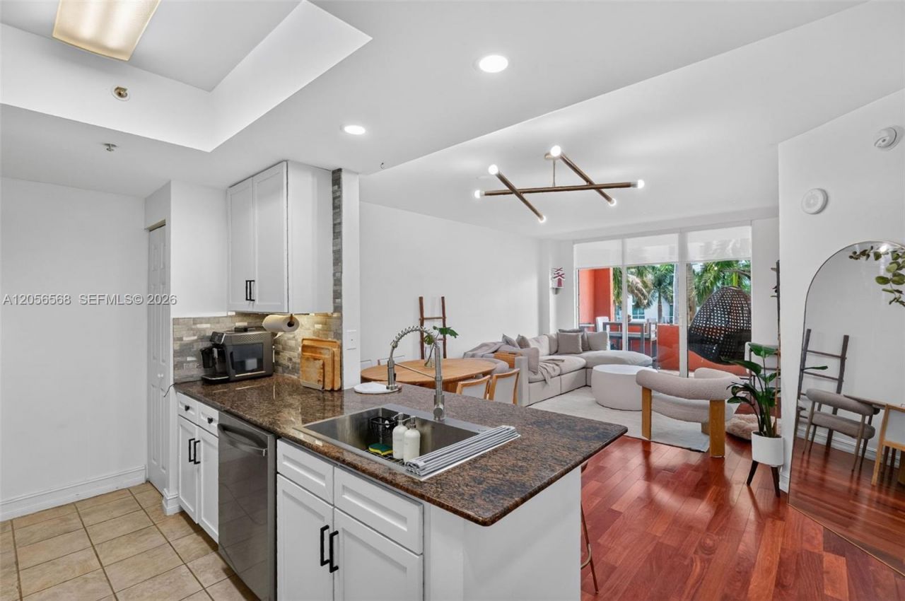 2000 N Bayshore Dr, Unit 306, Miami, FL 33137 Photo