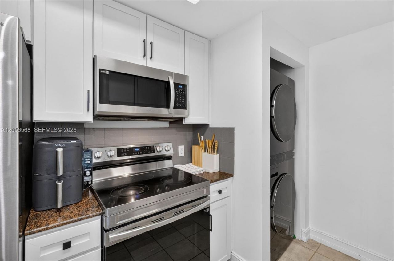 2000 N Bayshore Dr, Unit 306, Miami, FL 33137 Photo