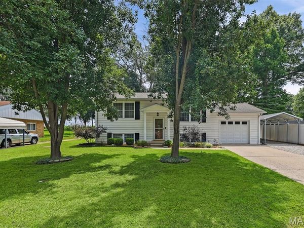 26 Fahey Place, Belleville, IL 62220