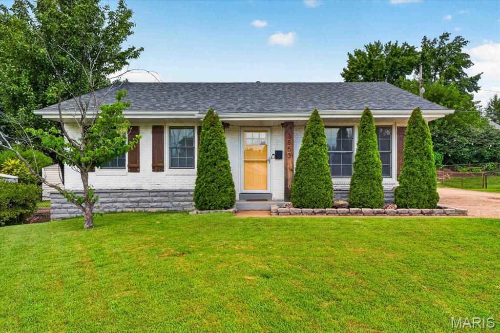 3853 Rainor Court , Saint Louis, MO 63116 Main Photo