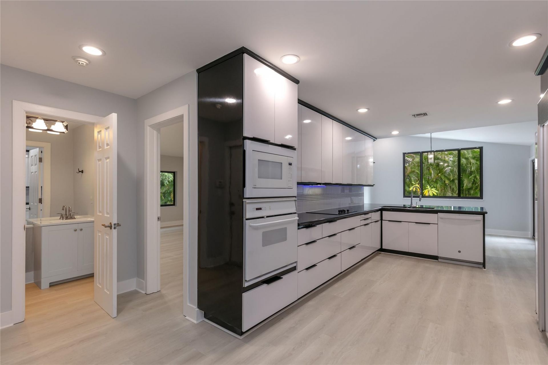13401 SW 83rd Avenue, Pinecrest, FL 33156 Photo