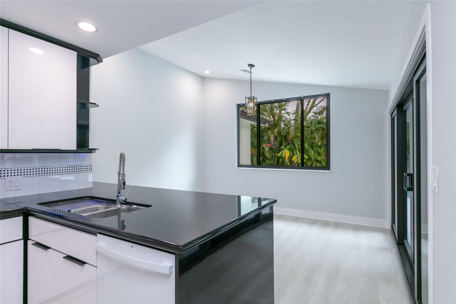 13401 SW 83rd Avenue, Pinecrest, FL 33156 Photo