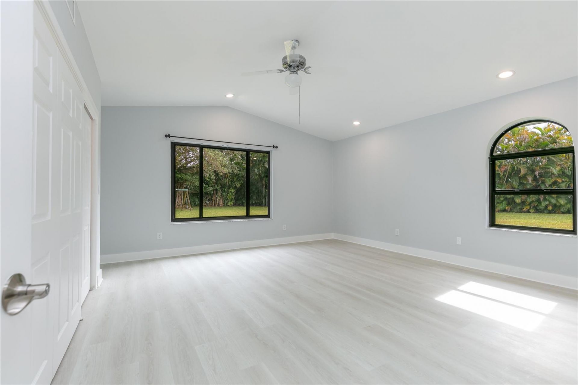 13401 SW 83rd Avenue, Pinecrest, FL 33156 Photo