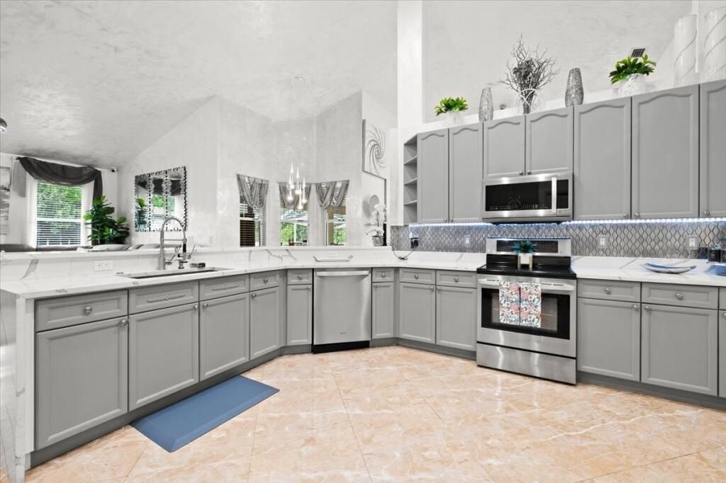 17433 Hamlin Boulevard, Loxahatchee, FL 33470 Photo
